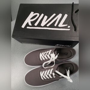 NIB RIVAL womens Grey Sneakers Size 10